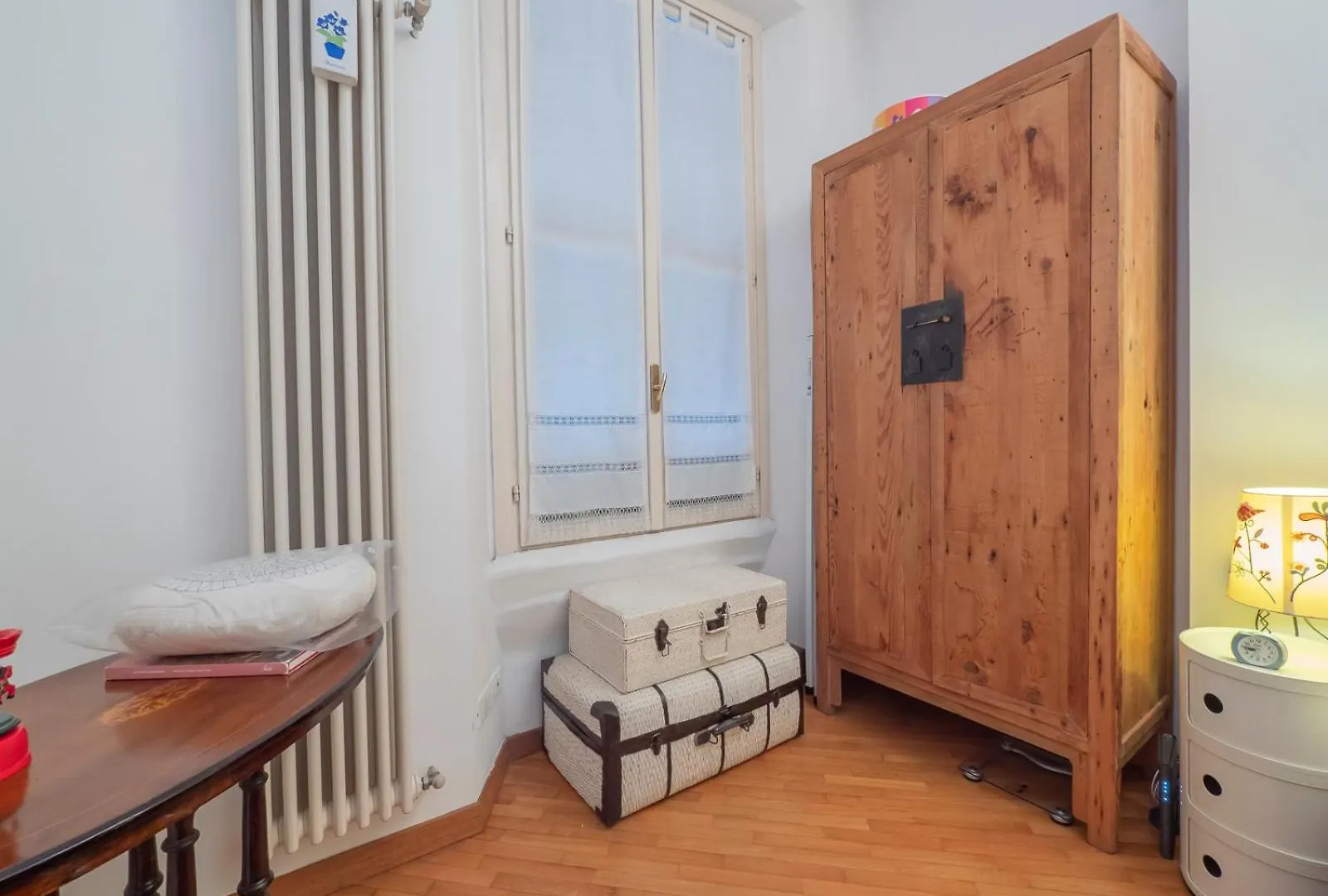 Xenia Apartments - Cozy Two-Rooms Apartment In Corso Vercelli Milan